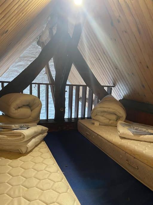 Le Petit Fleur - The Little Flower, Cosy Cottage Saint-Michel-de-Montjoie 外观 照片